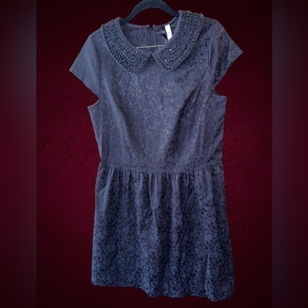 ▶️ Kensie ◀️ Black jeweled collar dress